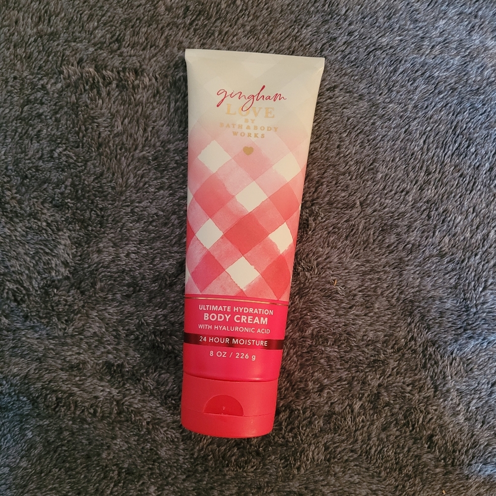 Bath & Body works Gingham Love